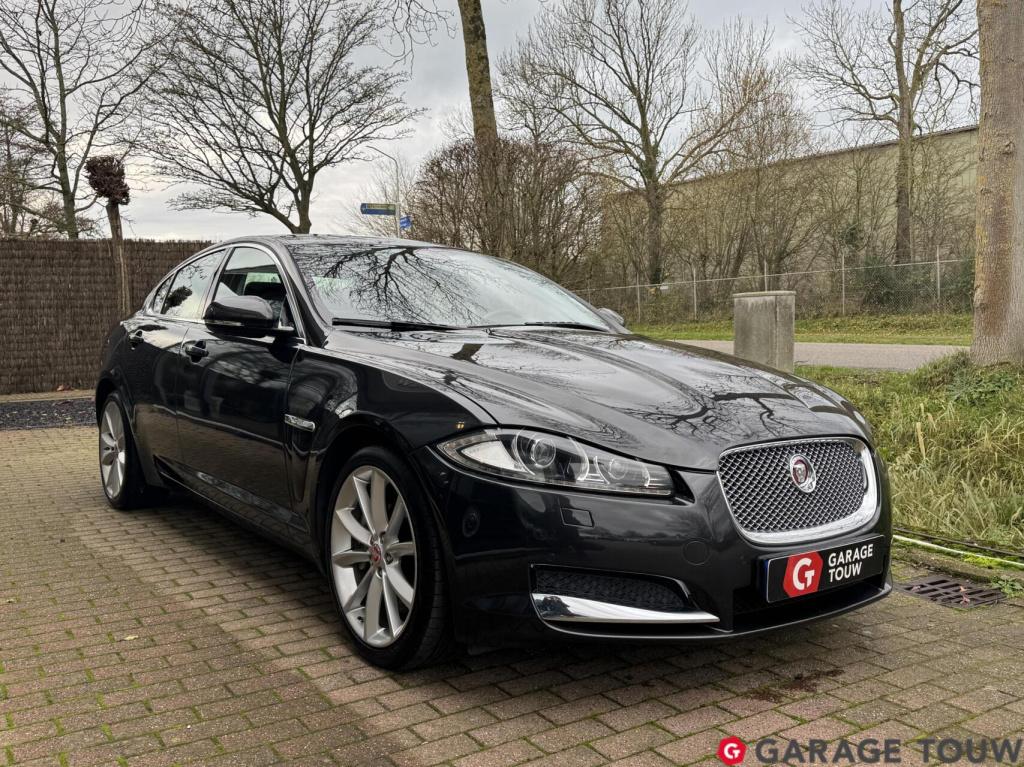 Jaguar XF 3.0 v6 sc 340pk