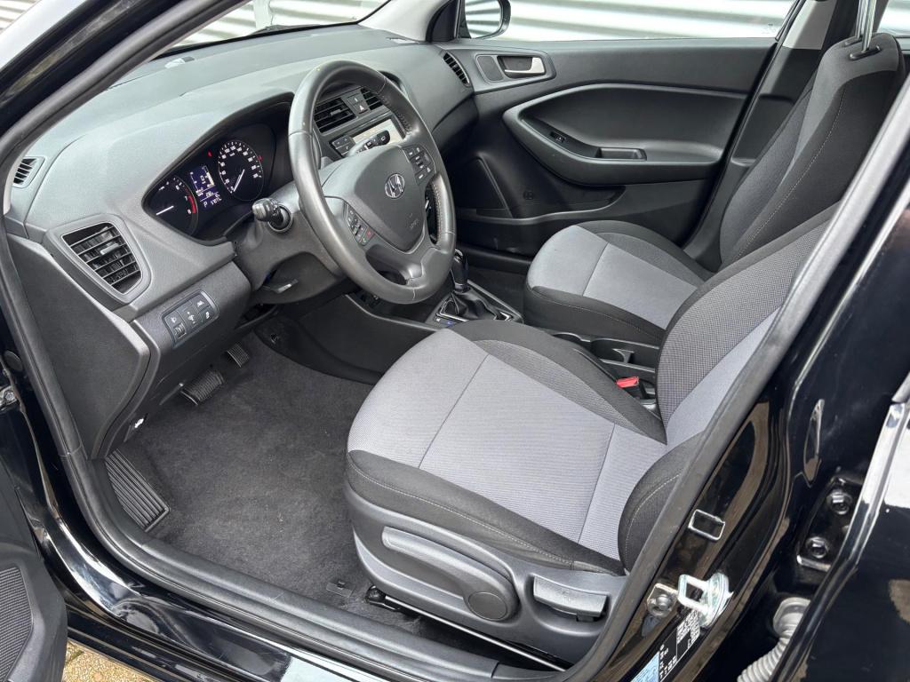 Hyundai I 20 1.4 automaat