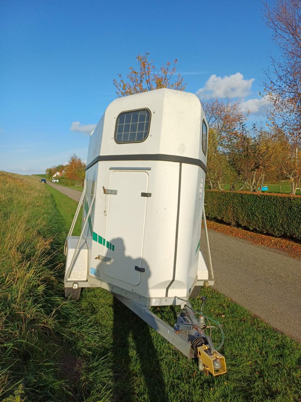 1,5 paardstrailer voor b-rijbewijs