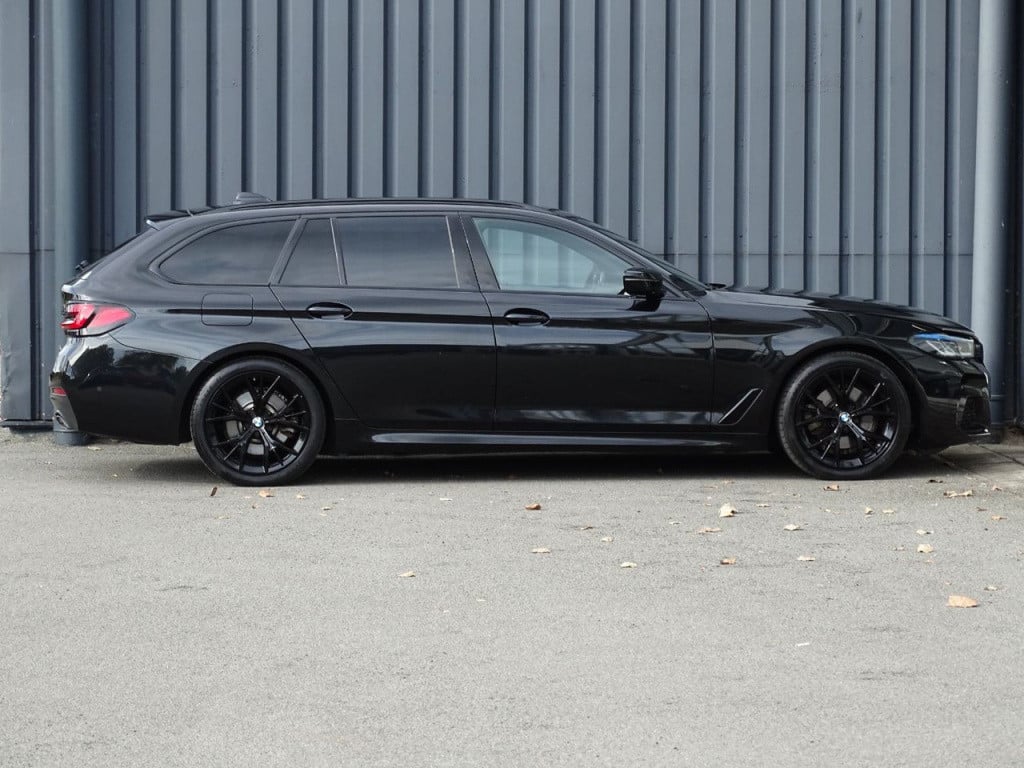 BMW 5 Serie touring 520d executive edition m sportpakket | laser led | harm