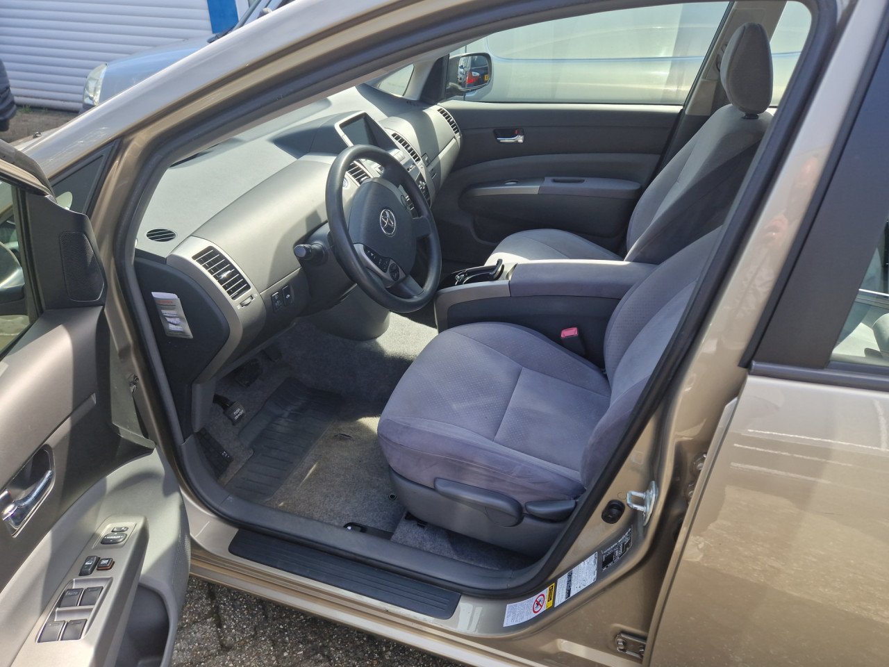 Toyota Prius 1.5 VVT-i