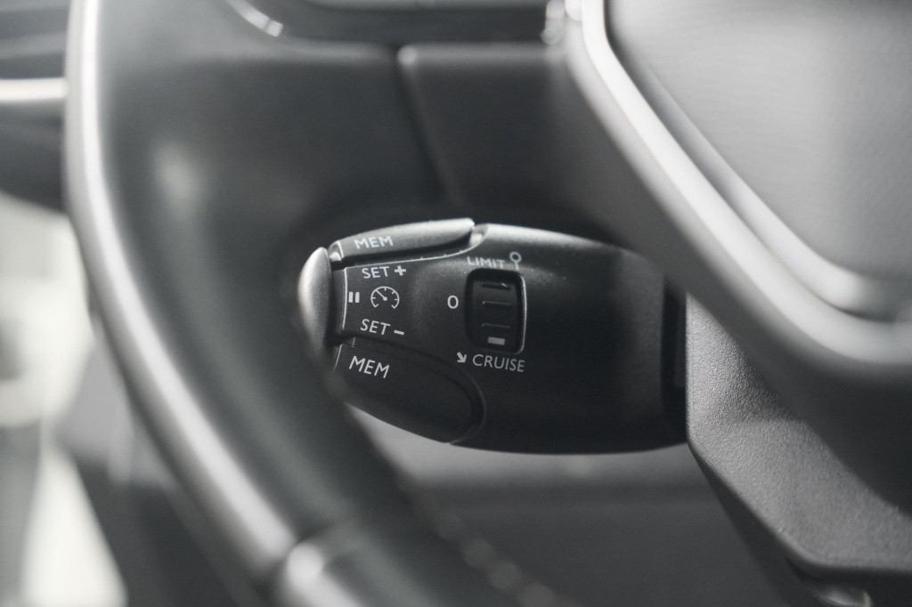 Peugeot 3008 puretech 130 eat6 allure | camera | dodehoekdetectie | elektri