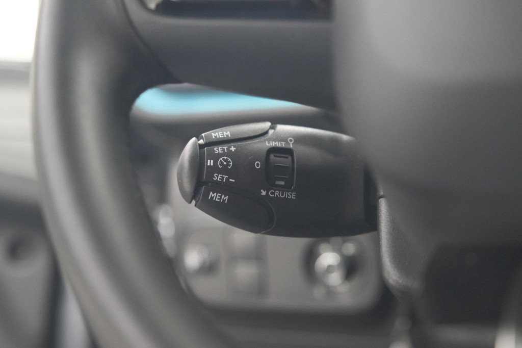 Citroen C3 puretech 110 shine | camera | navigatie | apple carplay | parkee