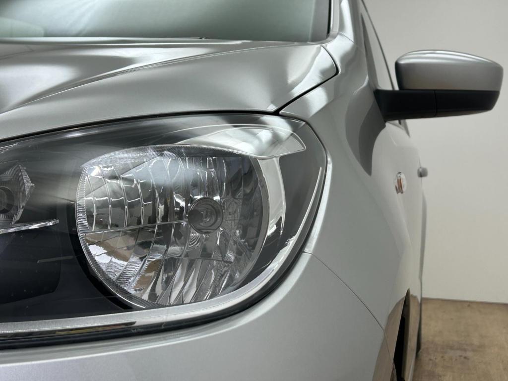 Volkswagen UP! occasion 1.0 move up! bluemotion | grijs | tweedehands volks