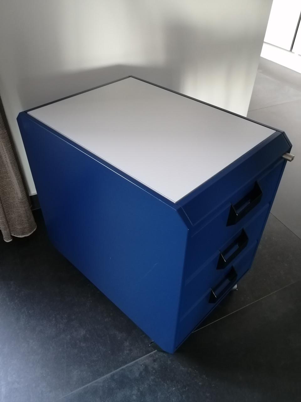 Mooi ladeblok met schuifladen (2 stuks beschikbaar)