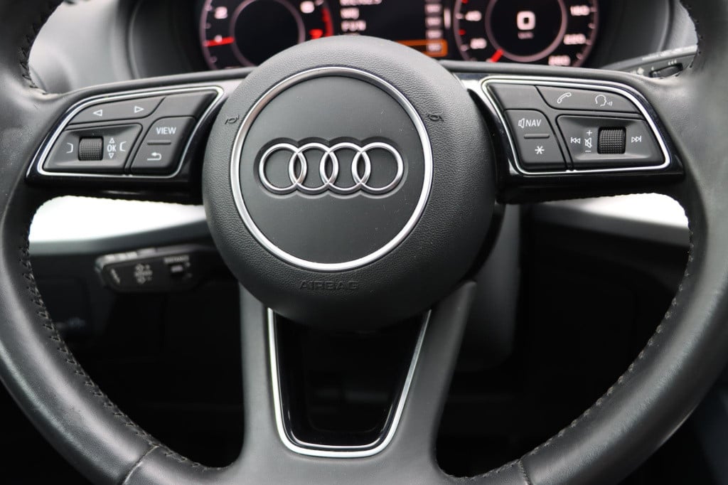 Audi Q2 30 tfsi design pro line plus