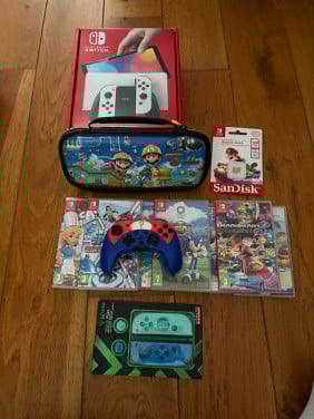 Nintendo switch oled met toebehoren