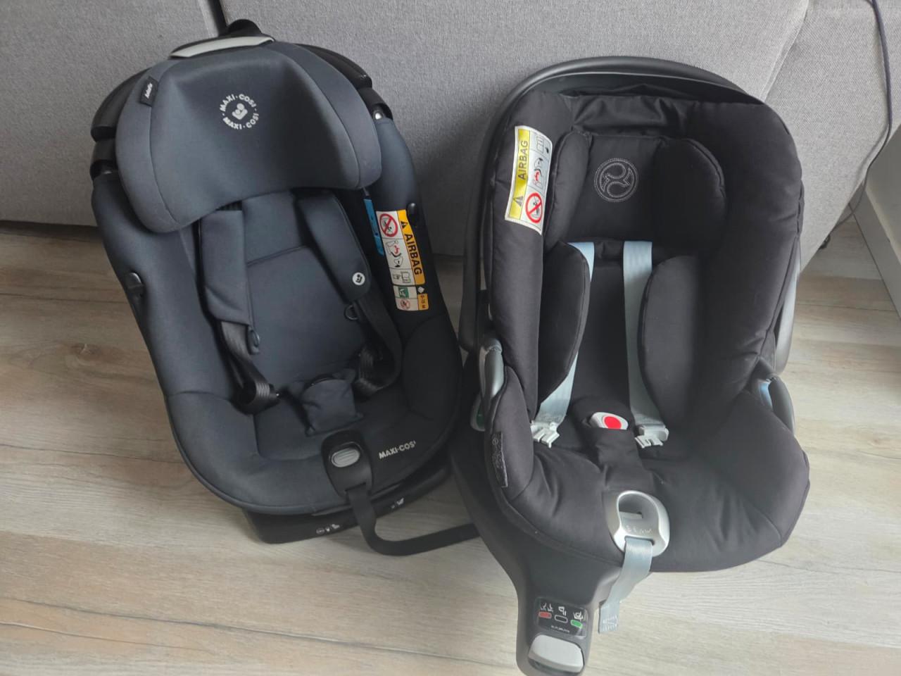 Te koop 2 Draaibare autostoeltjes in zeer goede staat van 0 t/m 4 jaar