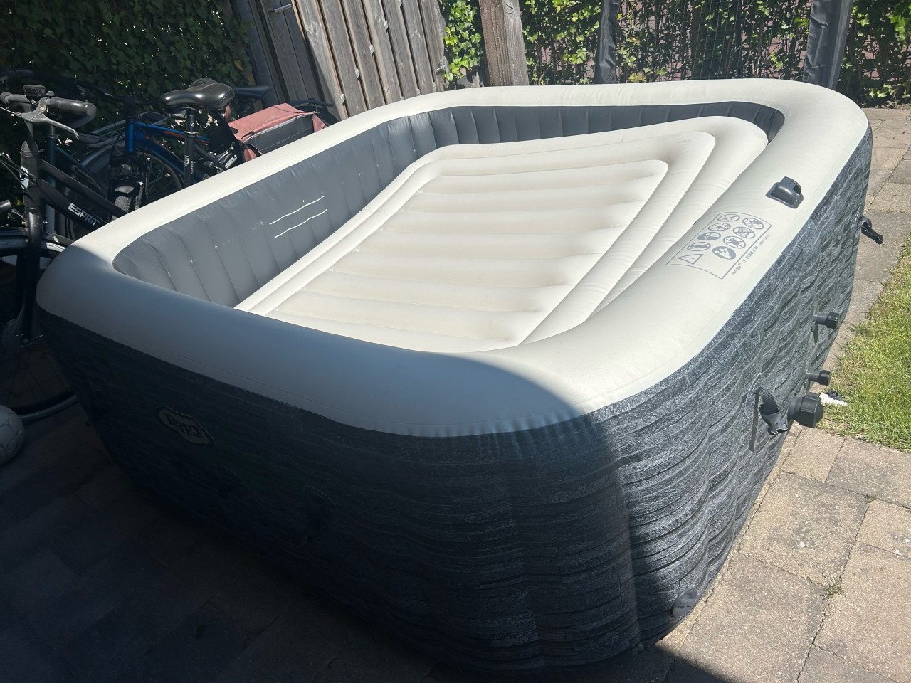 Intex Pure Spa Greystone Deluxe opblaasbare spa - 6 persoons