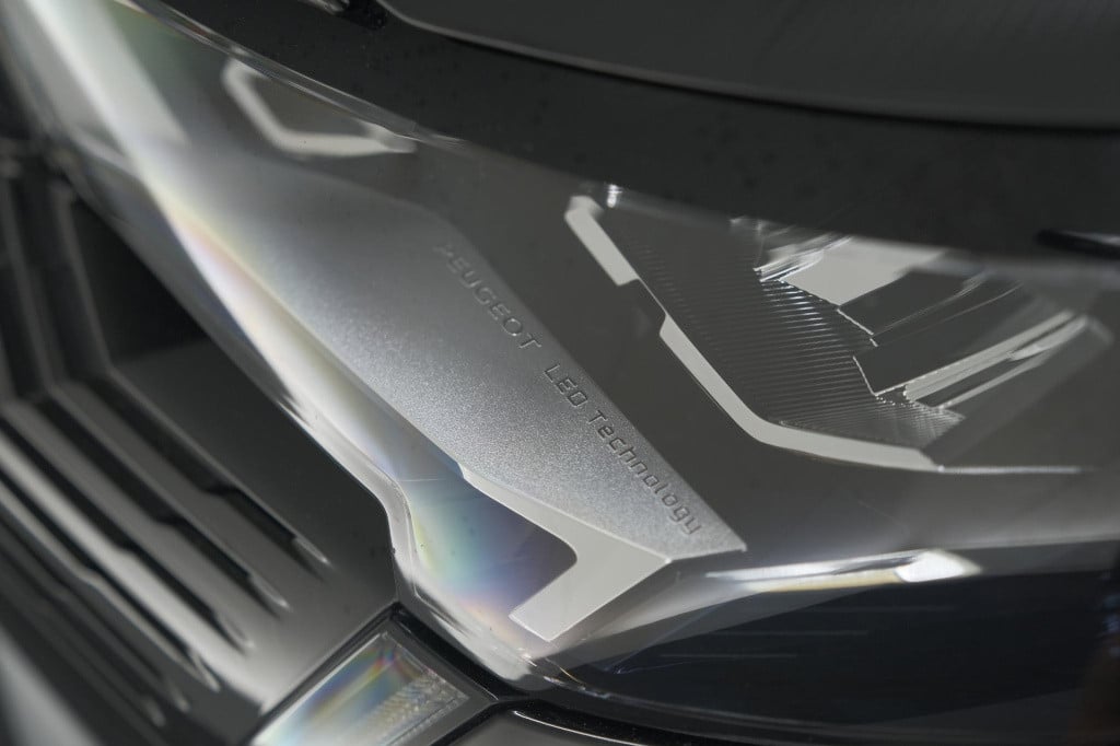 Peugeot 5008 puretech 130 eat8 active pack business | 7 zitplaatsen | camer