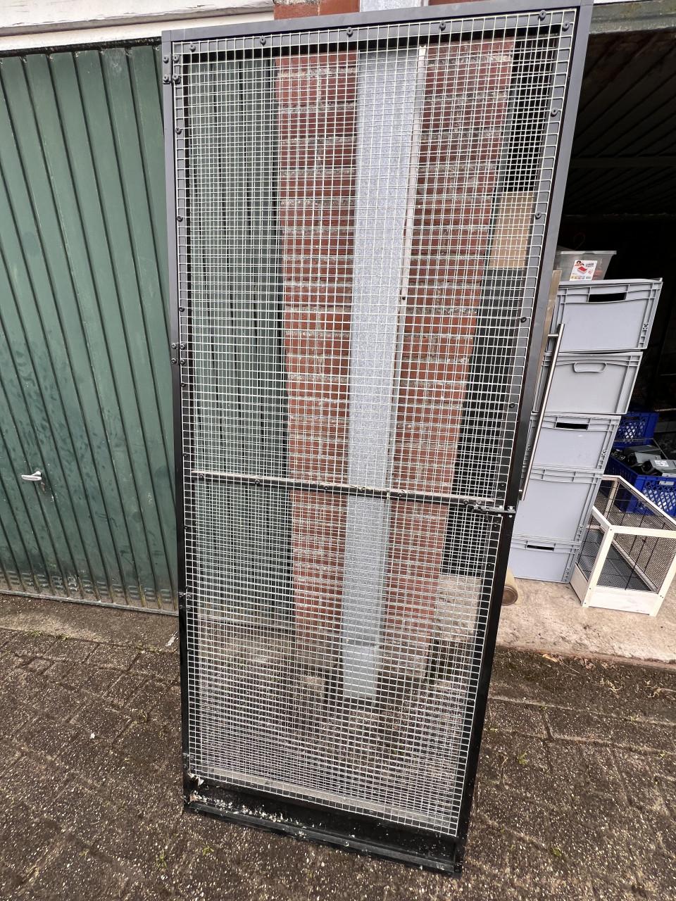 Volière panelen