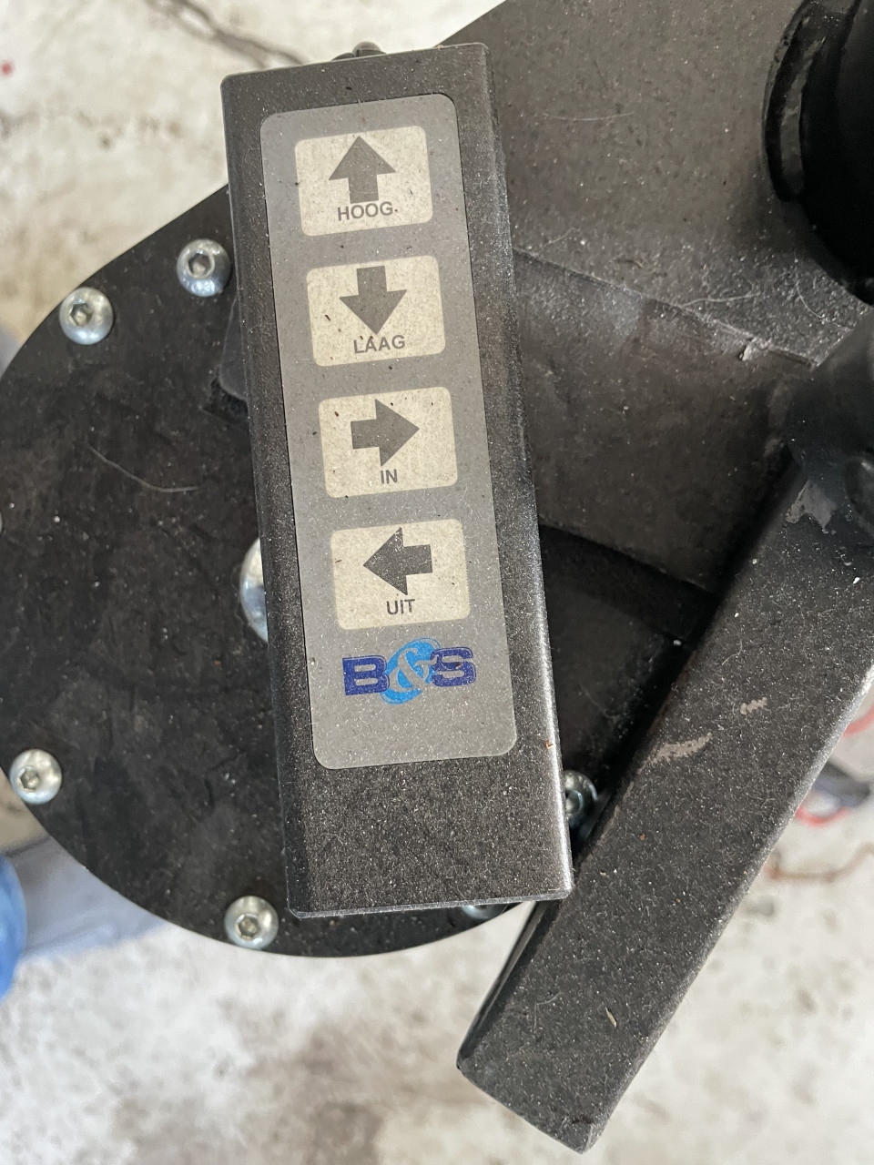 Rolstoellift voor in auto