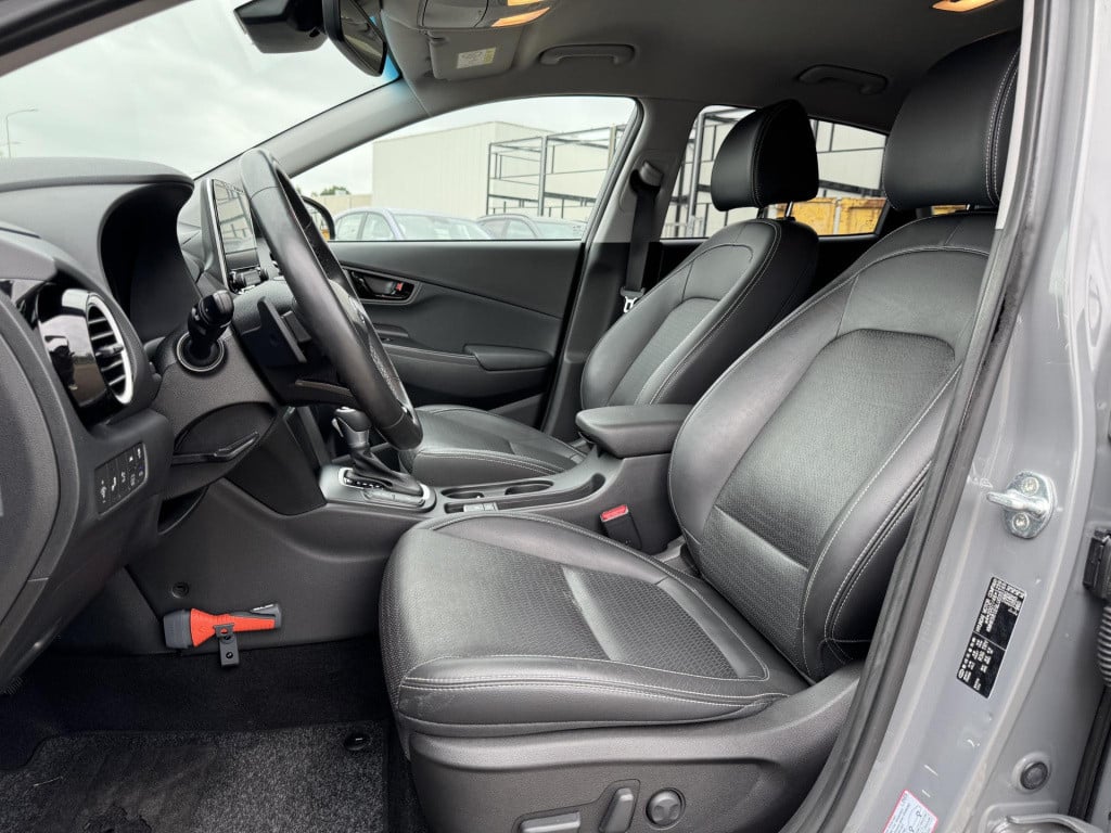 Hyundai Kona 1.6 gdi hev premium | trekhaak | head up-display | leder | sto