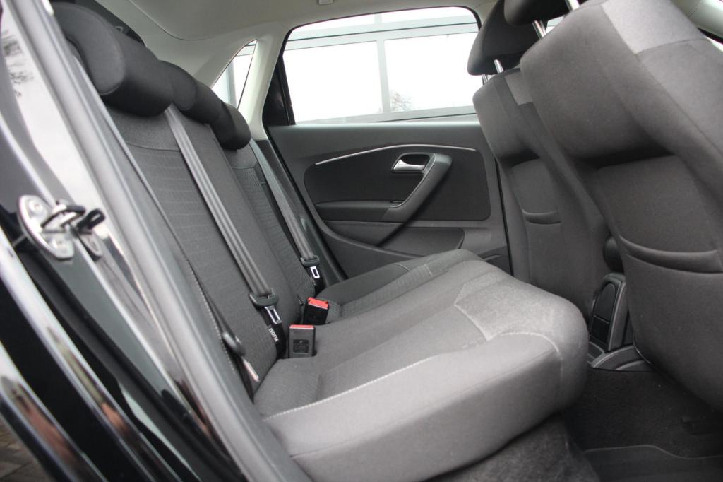 Volkswagen Polo 1.0 mpi comfortline - 5drs - stoel verwarming - pdc rondom 