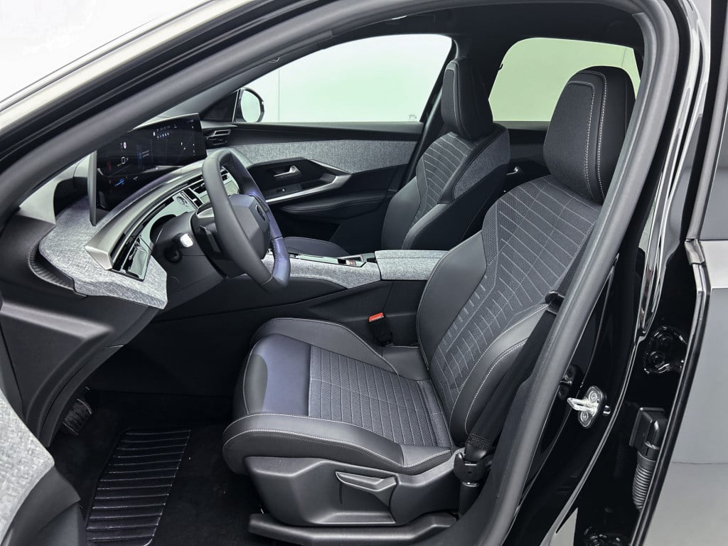 Peugeot E-3008 allure avantage 73 kwh