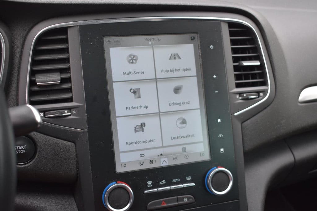 Renault Megane 1.3 tce bose | schuifdak | apple carplay | camera | adaptiev