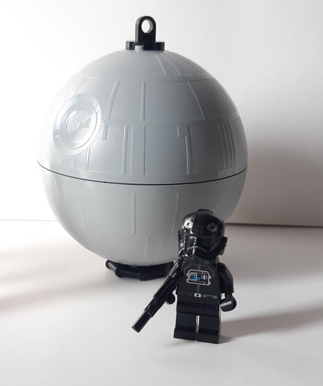 LEGO Star Wars 9676: TIE Interceptor & Death Star