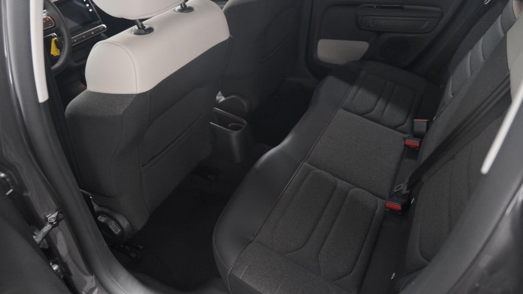 Citroen C3 puretech 82 feel edition | apple carplay | parkeersensoren | nav