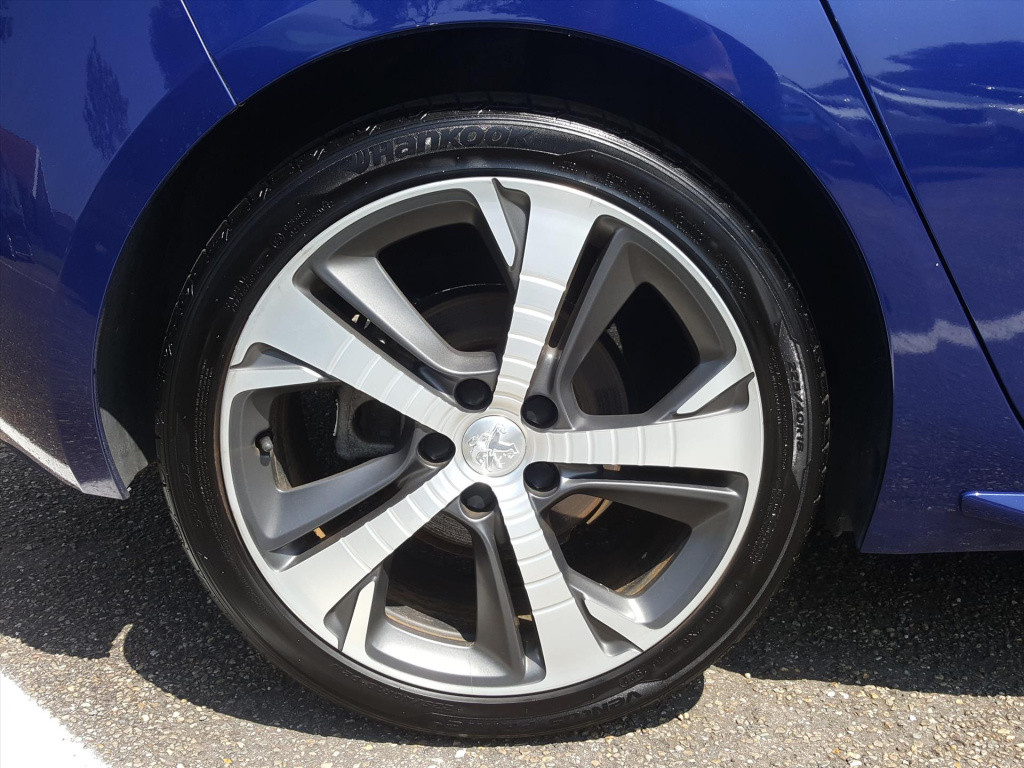 Peugeot 308 gt 1.6 turbo-205pk navigatie | full-led | alcantara | trekhaak 