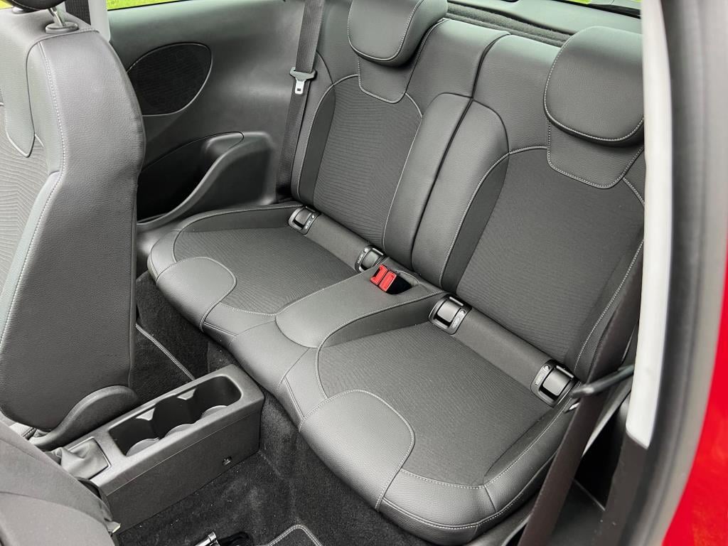 Opel Adam 1.0 turbo rocks online edition cabriolet