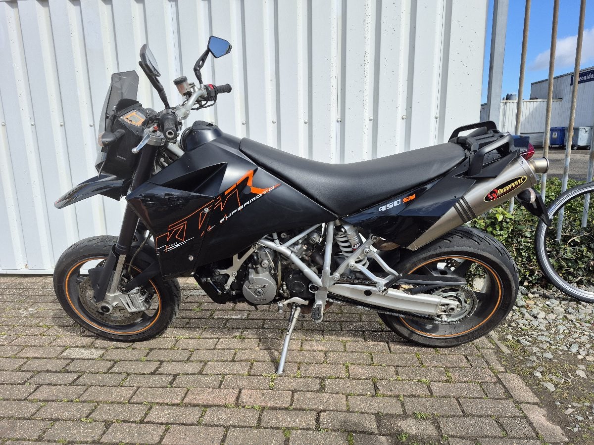 KTM950 Supermoto uit 2006
