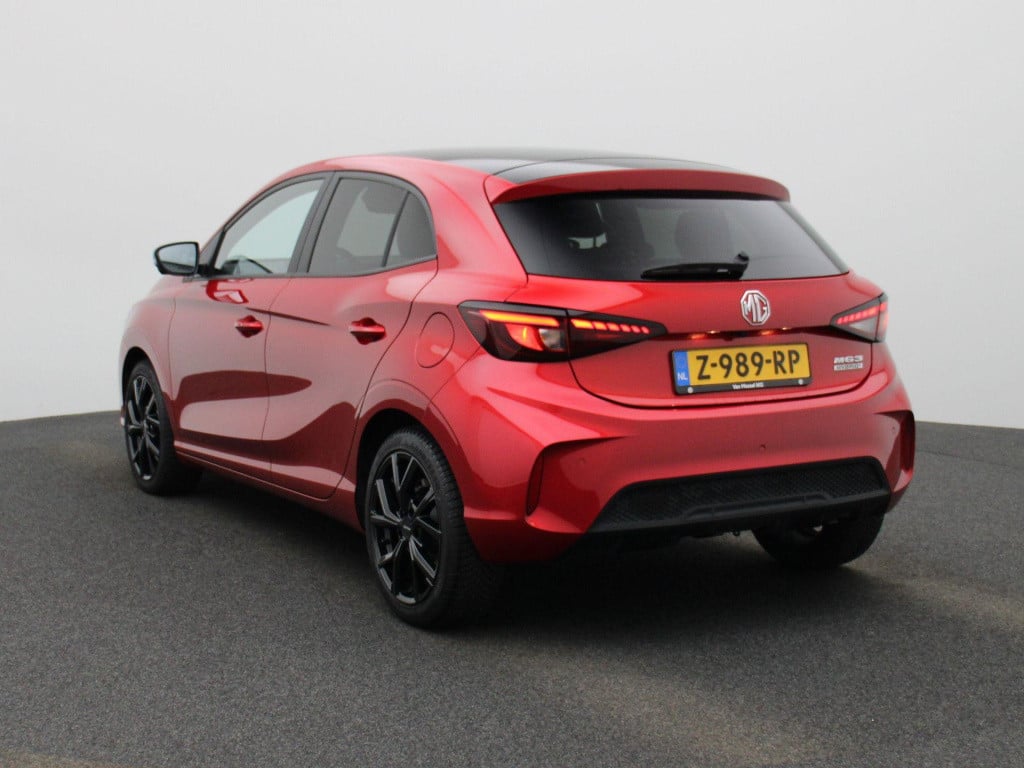 MG 3 mg3 hybrid+ 1.5 hybrid luxury 17'' velgen | zwart dak & spiegels | pri
