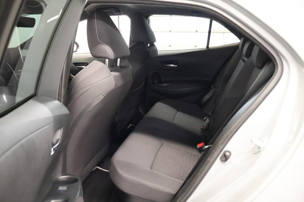 Toyota Corolla 1.8 hybrid dynamic plus | pdc | dode hoek | stoel-en stuurve