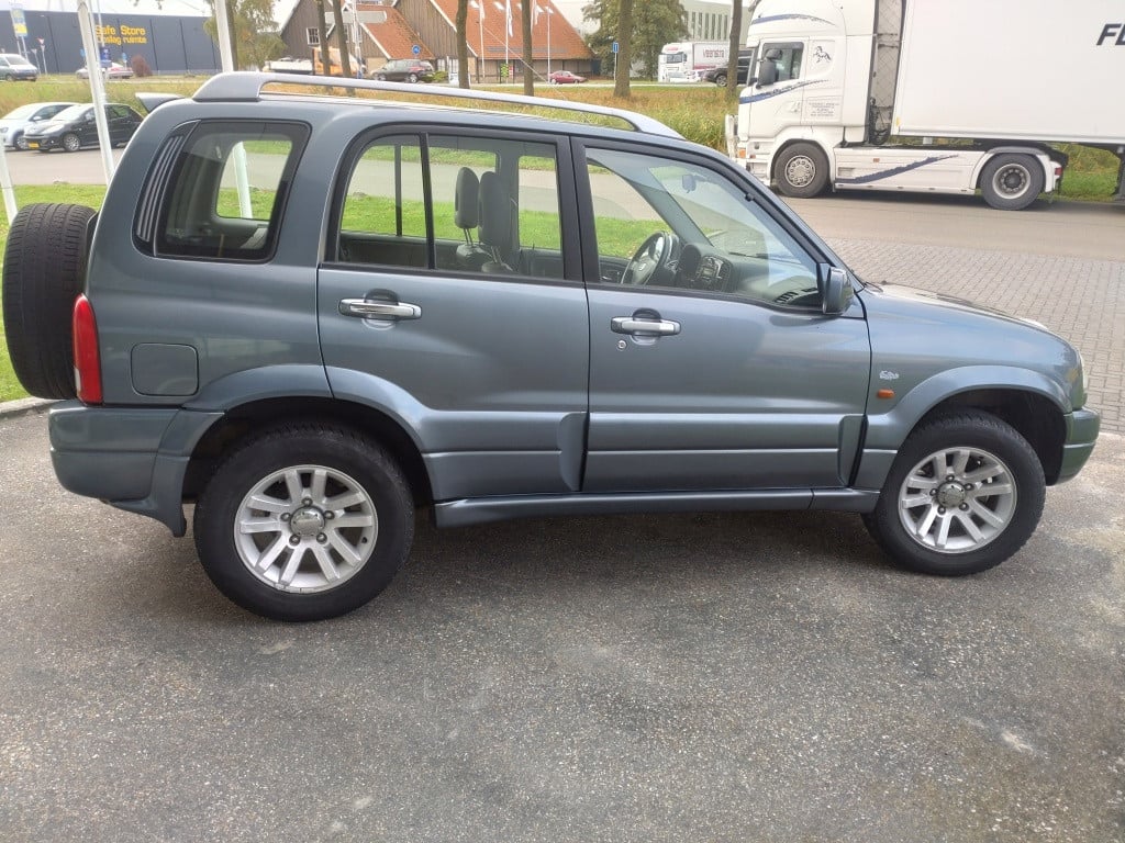 Suzuki Grand Vitara 2.0i wagon