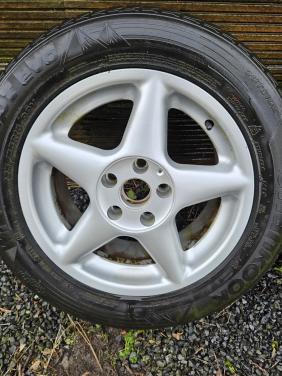 16 inch originele Audi velgen met banden