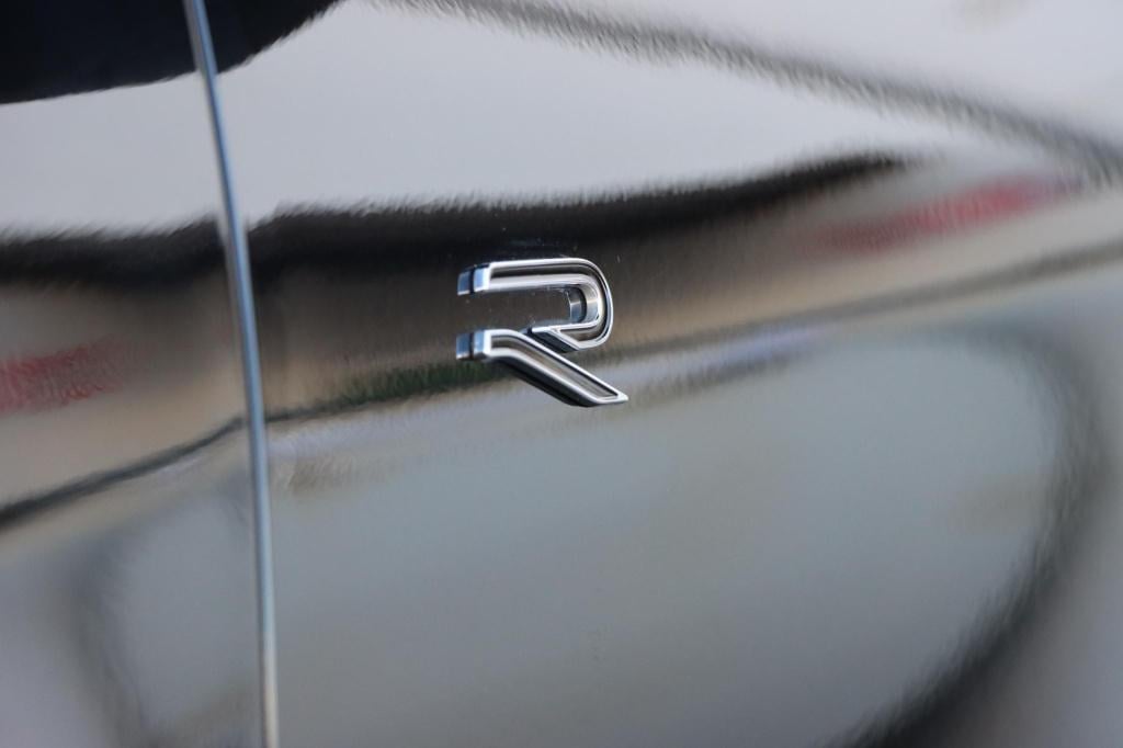 Volkswagen T-roc 1.5 etsi r-line first edition 150pk dsg7