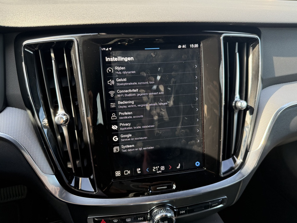 Volvo V60 t6 398pk recharge plus dark| adap.cruise| 360camera| trekaak