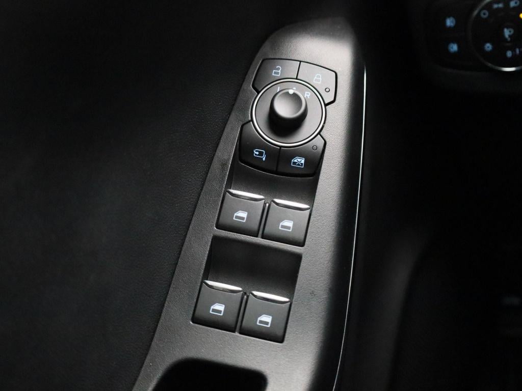 Ford Puma 1.0 ecoboost hybrid titanium | automaat | lmv | trekhaak | naviga