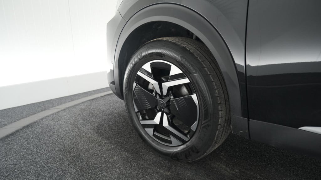 Peugeot 2008 puretech 130 eat8 gt | 360 camera | adaptieve cruise control |