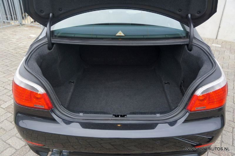 BMW 5 Serie 550i high executive automaat, dikke youngtimer!!