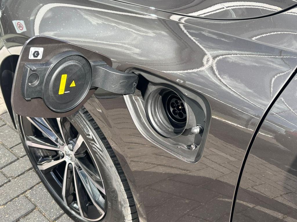 Volvo V60 t6 398pk recharge plus dark| adap.cruise| trekhaak| 360 camera