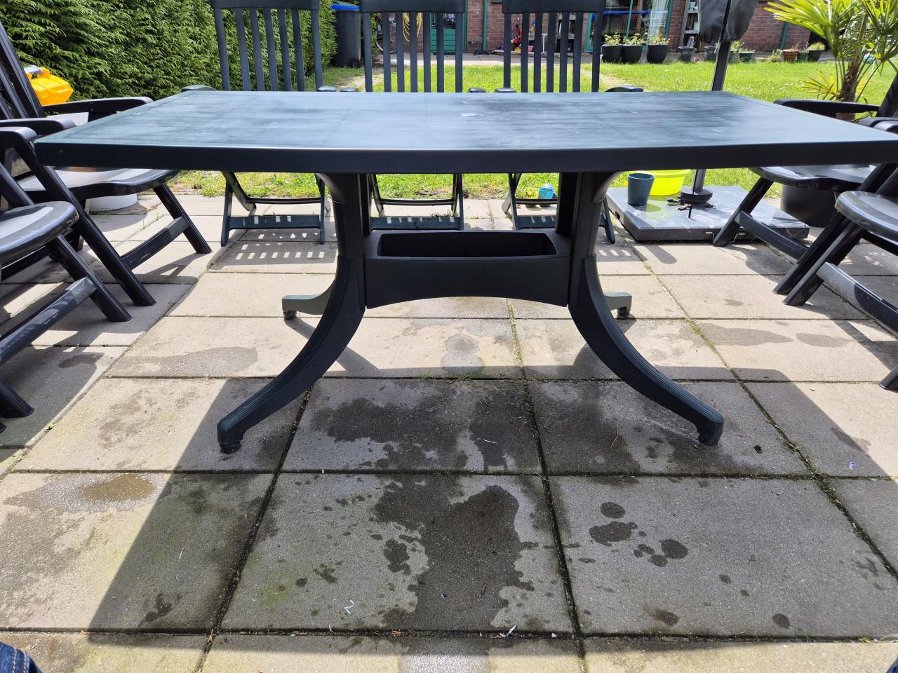 Set 3 Tuinstoelen, kussens en 1 tafel