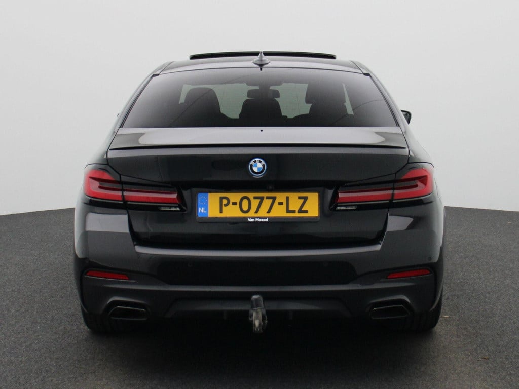 BMW 5 Serie 520e business edition plus | m-sport | automaat | schuifdak | t