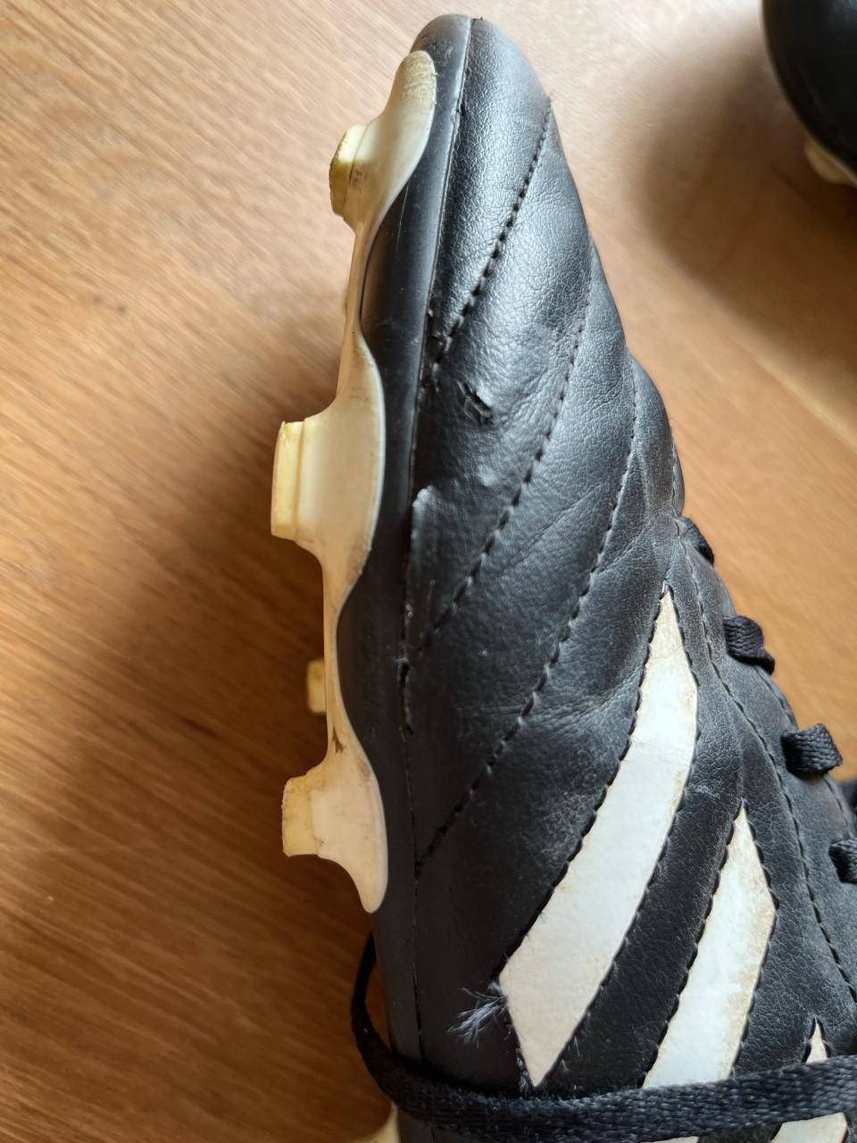 Voetbalschoenen maat 38