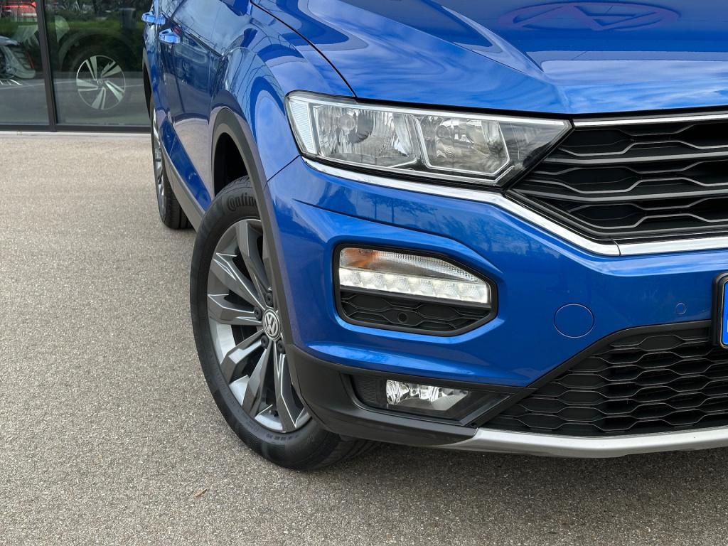 Volkswagen T-roc 1.5 tsi 150pk style | trekhaak | navi | camera | carplay |