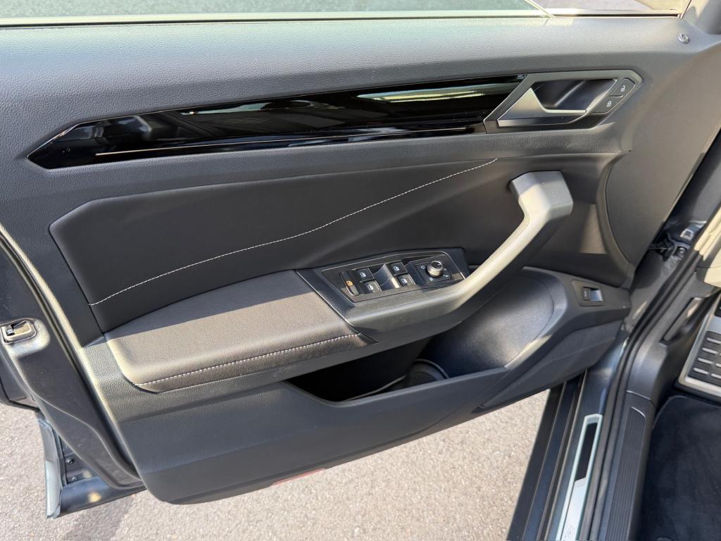 Volkswagen T-roc 1.5 tsi 150pk dsg r-line | camera | keyless | elek. achter