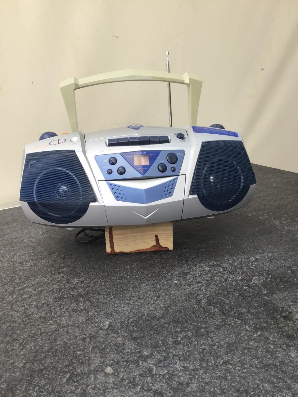 RADIO/CD/ CASETTE
