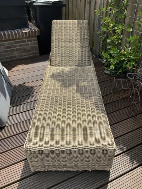 Rotan ligbed met matras