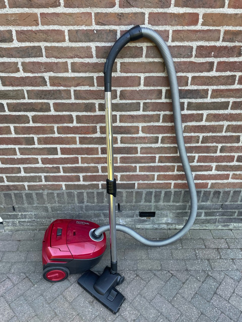 Nilfisk stofzuiger 700 watt