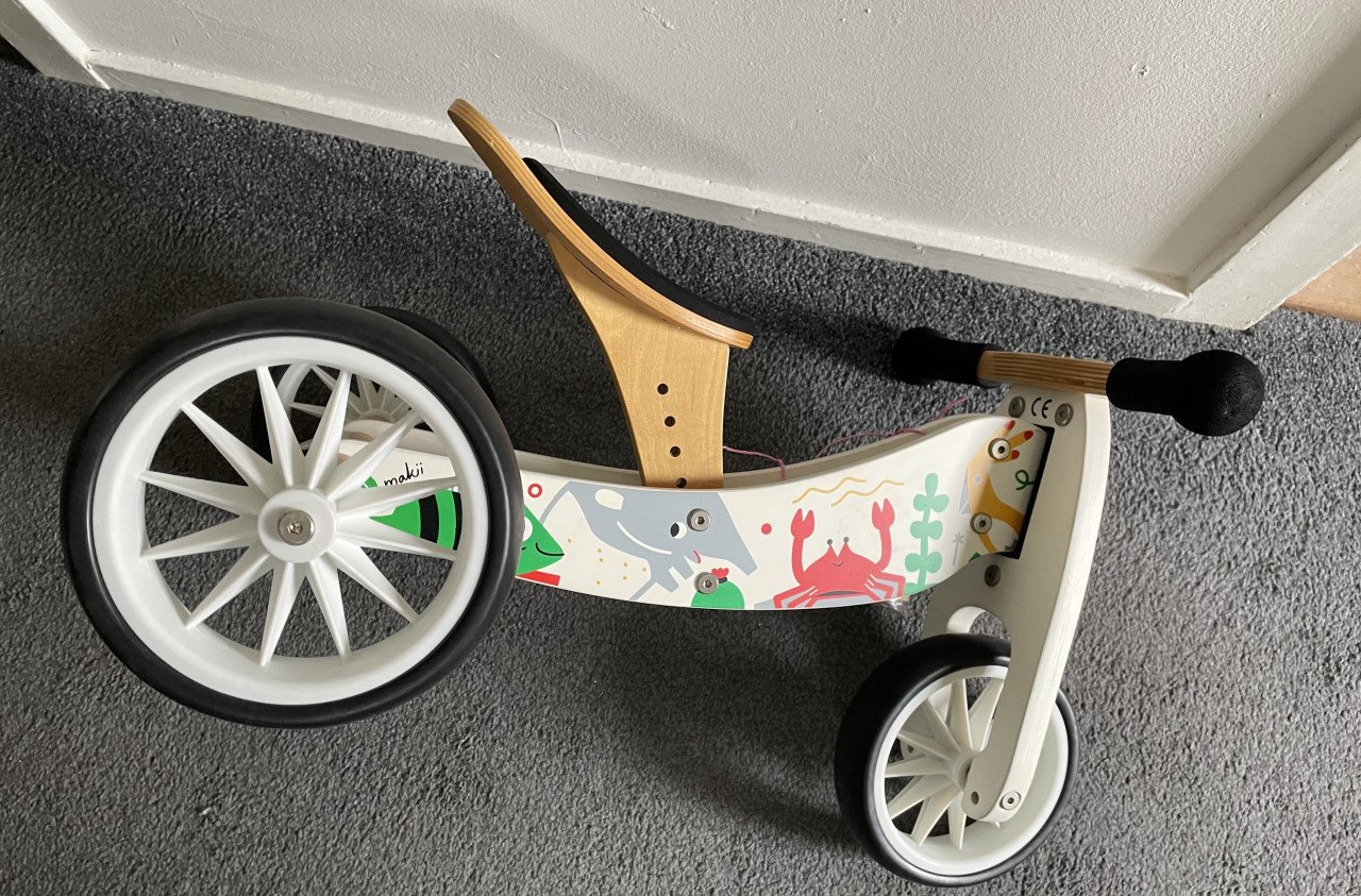 Prachtig houten loopfietsje