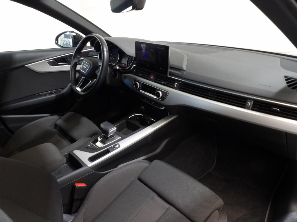 Audi A4 35 tfsi 150pk mhev s tronic s line