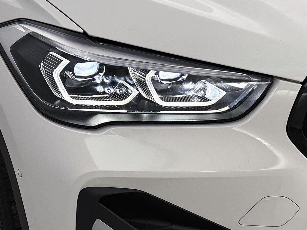 BMW X1 xdrive25e high executive | automaat | leder | parkeer sensoren | nav
