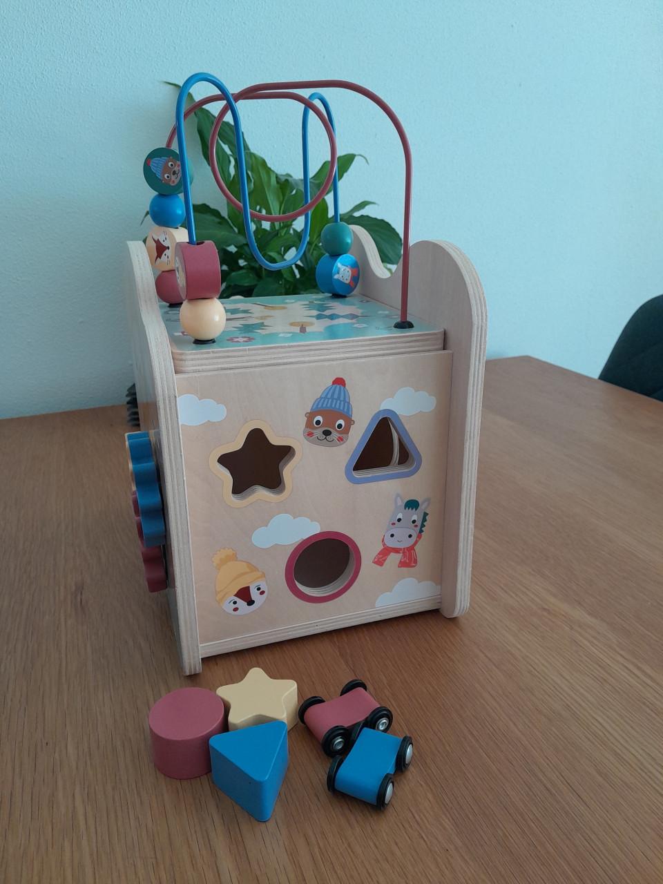 Houten speelkubus