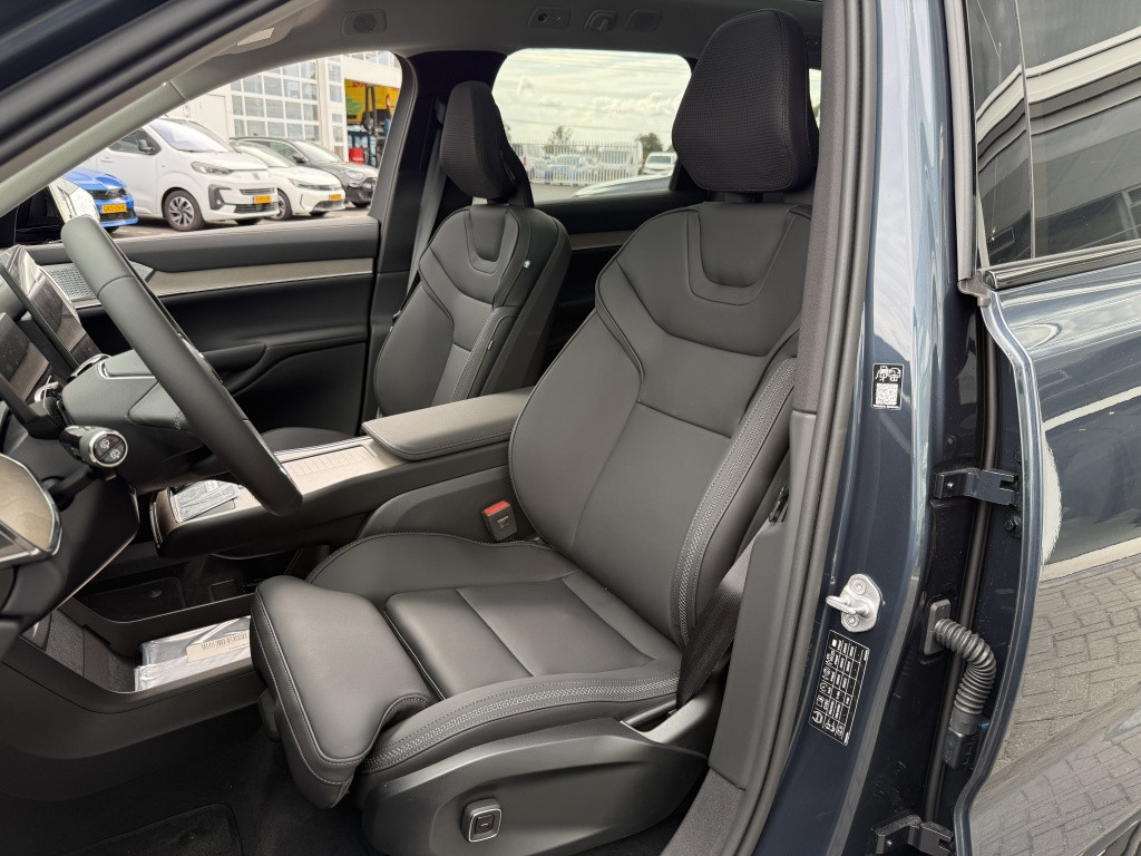 Volvo Ex90 twin performance ultra b&w nieuw €116.350,-