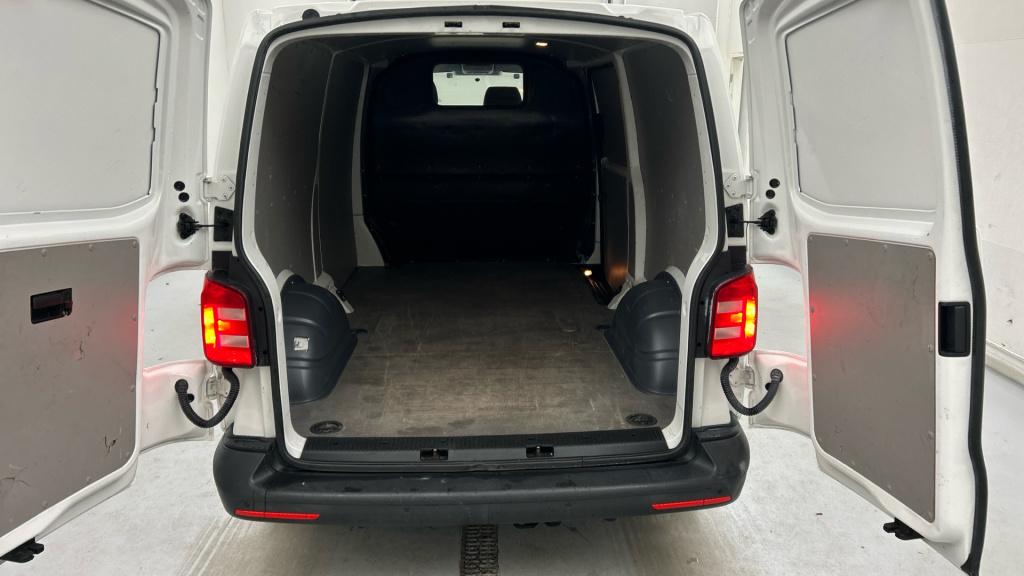 Volkswagen Transporter 2.0 tdi l2h1 ac i cr.control