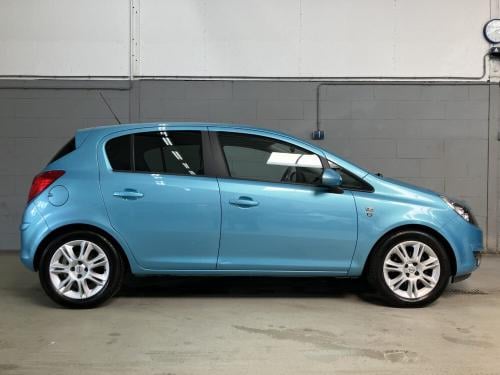 Opel Corsa 1.4-16V '111' Edition